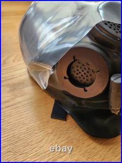 Sealed FR-M40 Military-Spec Gas Mask with 40mm NATO CBRN Approved SIZE SMALL