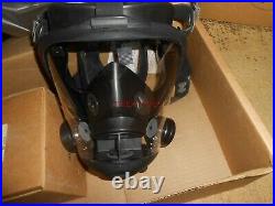 Survivair Opti-Fit CBRN Gas Mask Full Face Respirator in Box Medium 769020