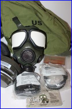 USGI M42 M45 Protective Mask size Medium with Filter Hose Hood & Bag NOS