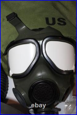 USGI M42 M45 Protective Mask size Medium with Filter Hose Hood & Bag NOS