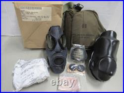 US M17 A2 Gas Mask MSA with Filter Canvas Bag Size Small 1984 Unused New Old Stock