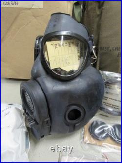 US M17 A2 Gas Mask MSA with Filter Canvas Bag Size Small 1984 Unused New Old Stock