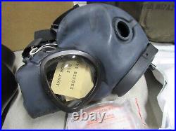 US M17 A2 Gas Mask MSA with Filter Canvas Bag Size XSmall XS 1985 New Old Stock