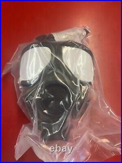 US M40 A1 Gas Mask Unissued & Factory New Size LARGE NOS Military Respirator
