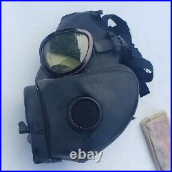 US Military Issue MSA Gas Mask Respirator Size M with Bag & bonus mask-bad button
