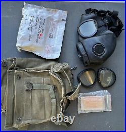 US Military M17 A2 Gas Mask CBRN Respirator Medium with carrier & extra filters