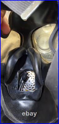 US Military M17 A2 Gas Mask NBC Respirator Small With Bag