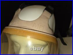 Very Rare US MSA Advantage 1000 Gas Mask Tan Rubber With Filters 1994