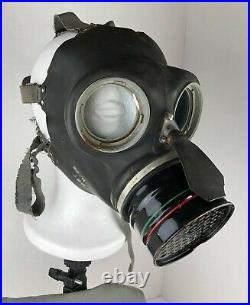 Vintage 1942 Civilian Duty General Issue Protection Respirator Gas Mask + Bag