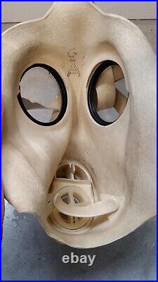 Vintage Auer Z56 German Civilian / Civil Defense Gas Mask