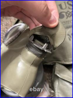 Vintage M17 A2 GAS MASK Chemical Biological Respirator with BAG US Military sz ML