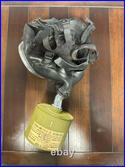 Vintage Scott Scottoramic Gas Mask Respirator Kit Federal Laboratories