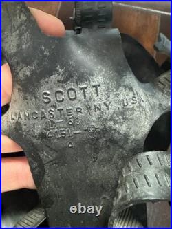 Vintage Scott Scottoramic Gas Mask Respirator Kit Federal Laboratories