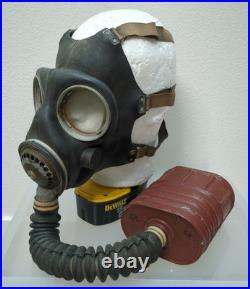 WWII'42 British Army Mk. V General Service Respirator Gas Mask with Filter Normal