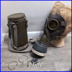 Ww2 Italian M31 gas mask with canister And Straps